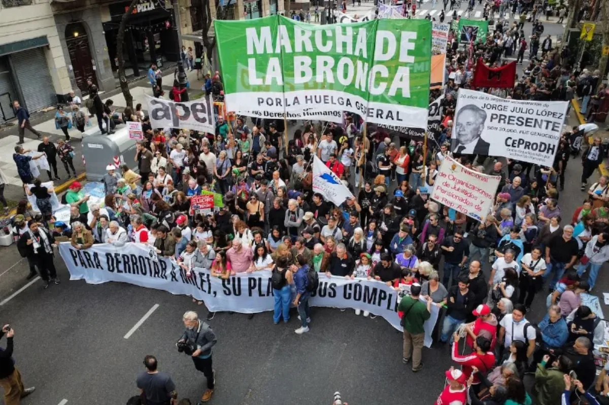 Gremios convocan a un paro nacional y una marcha al Congreso para el 15 de octubre