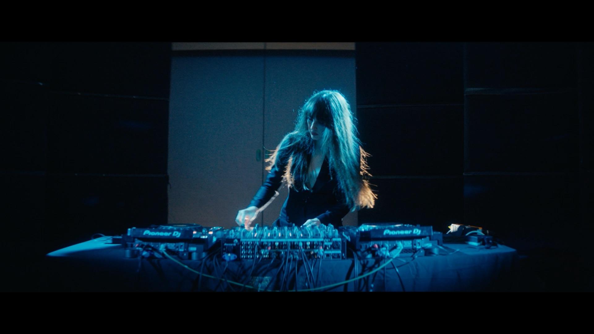 Marie Davidson y Pearson Sound unen fuerzas en una nueva colaboración electrónica